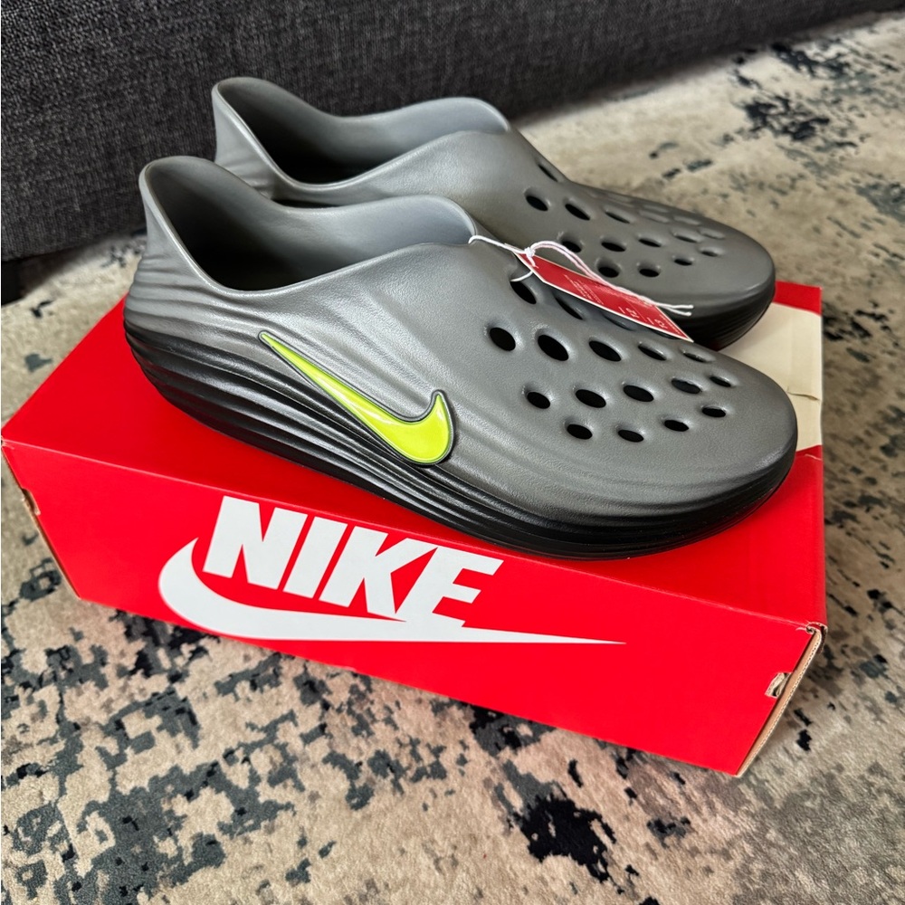 Nike ReactX Rejuven8 - Picture 3 of 5